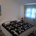 Lo Stazzo Bed and Breakfast 3*