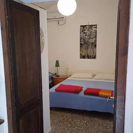 فندق مبيت وإفطار Lo Stazzo