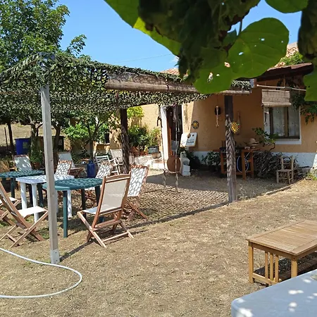 Lo Stazzo Bed & Breakfast